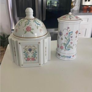 Prestige Place Venetian Collection Trinket Vase And Trinket Jar ,Made In Japan